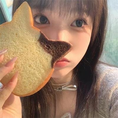 玛丽莲有深黑之眸
